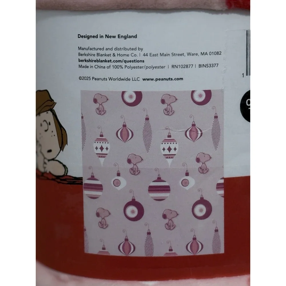 Peanuts Snoopy Mid Century Pink Christmas Berkshire Throw Blanket 60